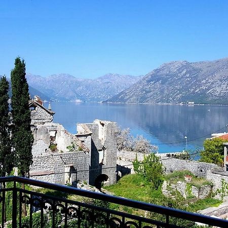 Apartments Coral Kotor Exteriör bild