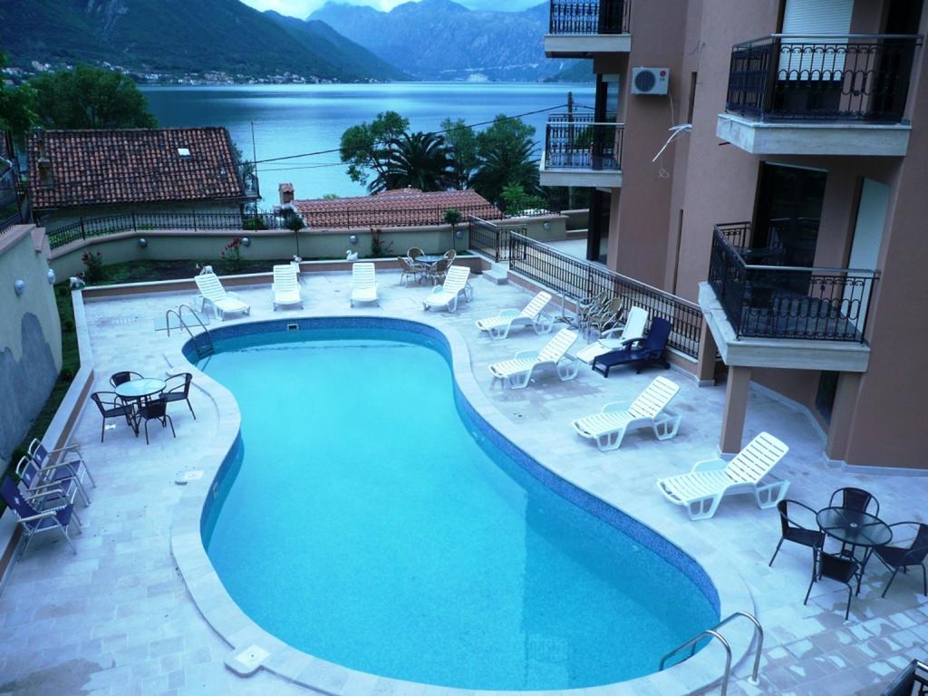 Apartments Coral Kotor Exteriör bild