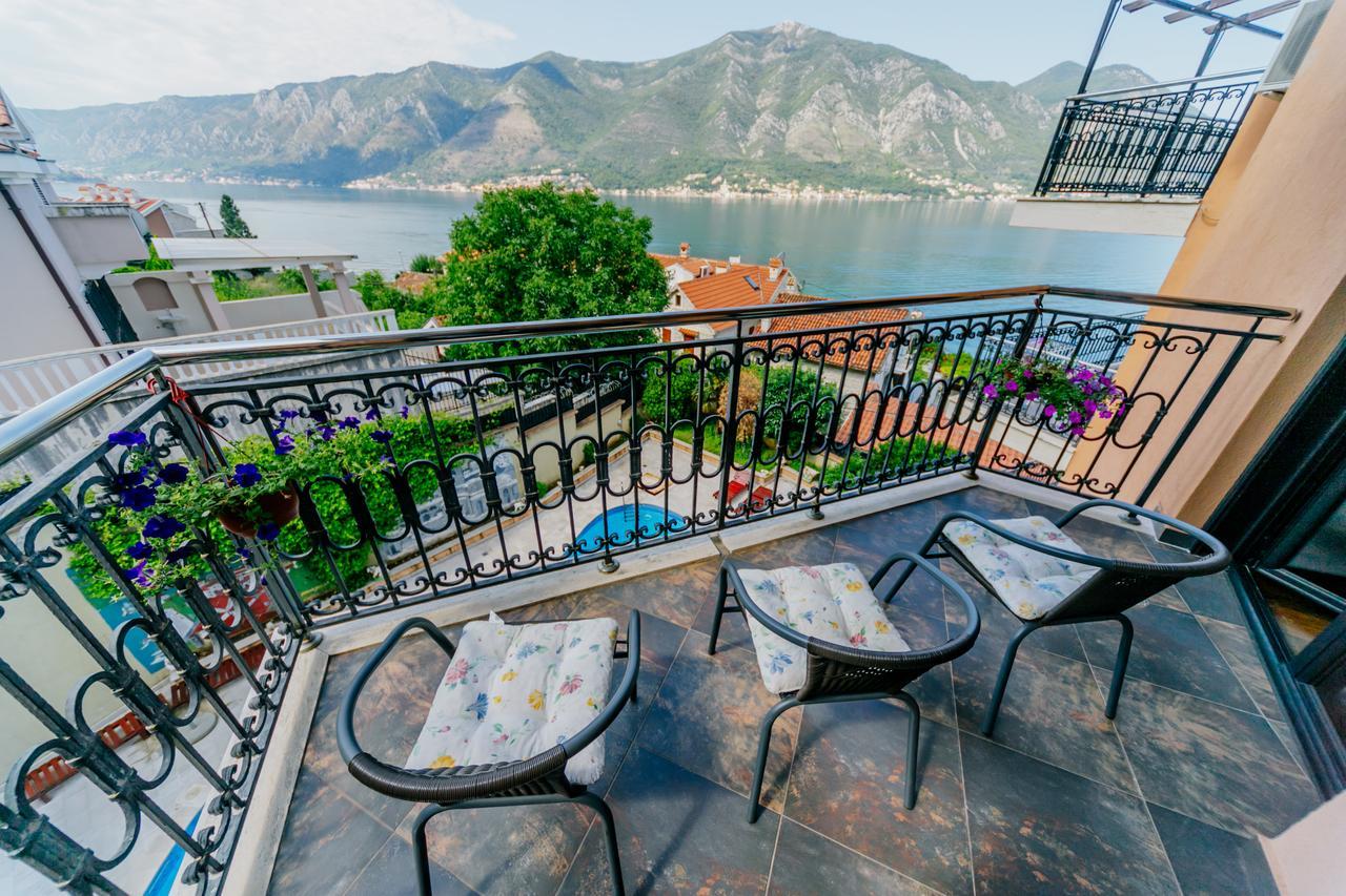 Apartments Coral Kotor Exteriör bild